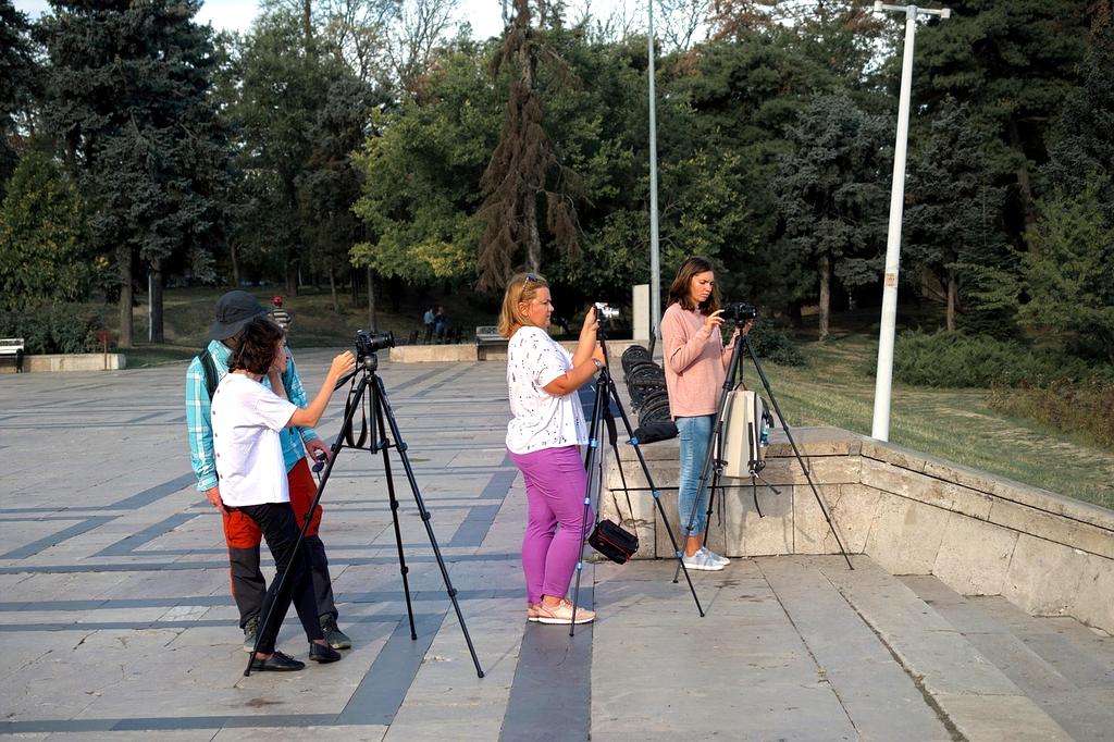 Animowane cząsteczki energii podczas wysyłania